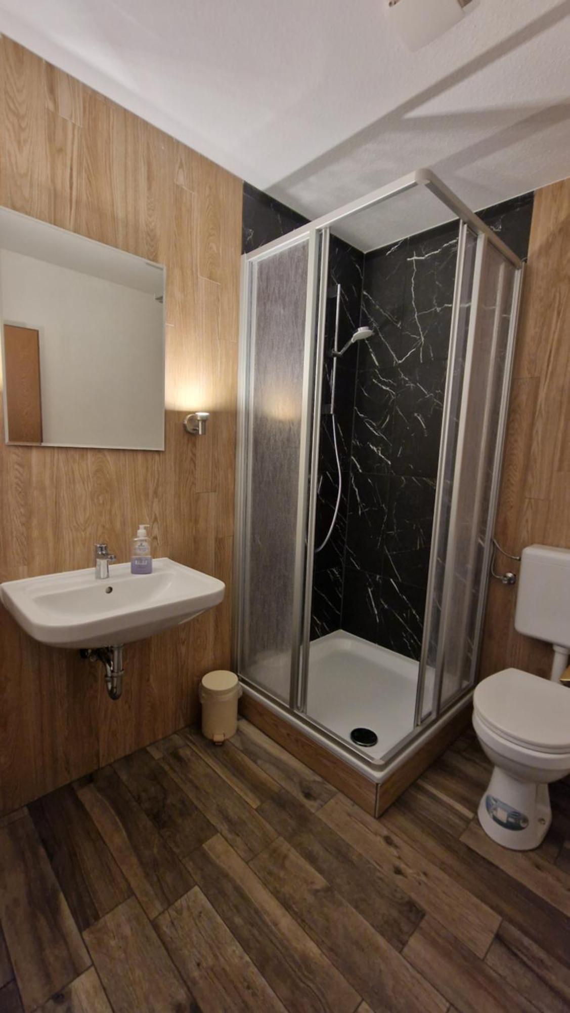Hotel Tini Bad Fallingbostel Ngoại thất bức ảnh