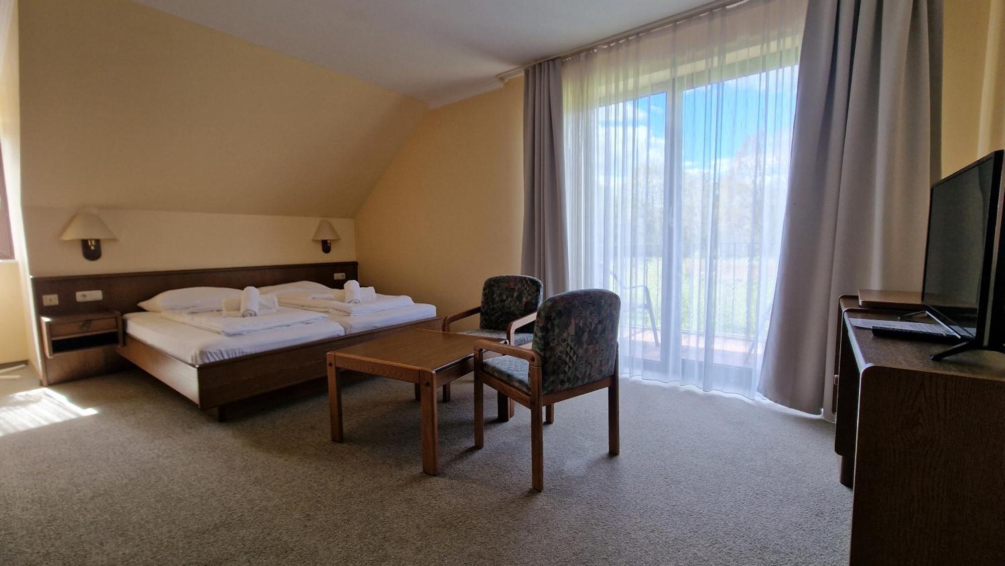 Hotel Tini Bad Fallingbostel Ngoại thất bức ảnh