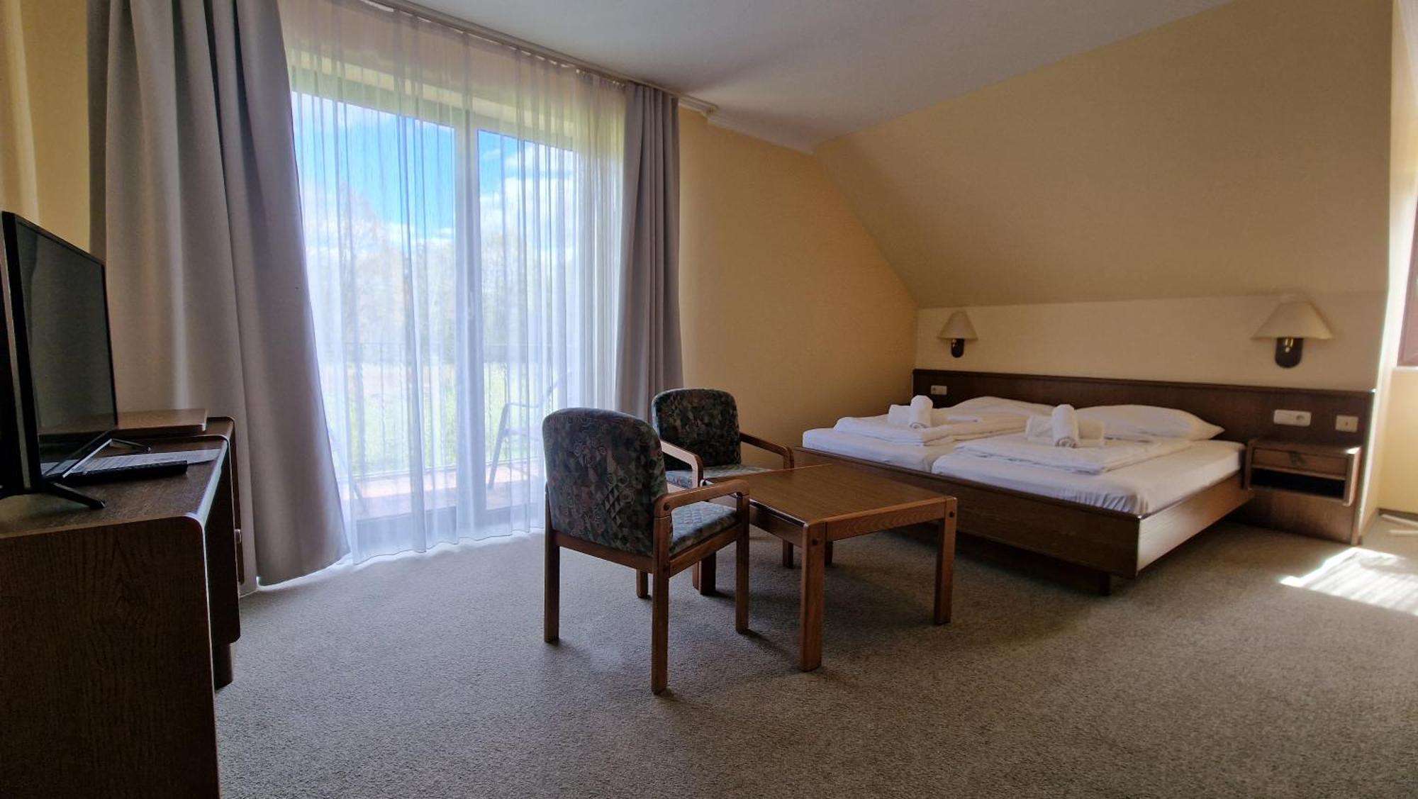 Hotel Tini Bad Fallingbostel Ngoại thất bức ảnh