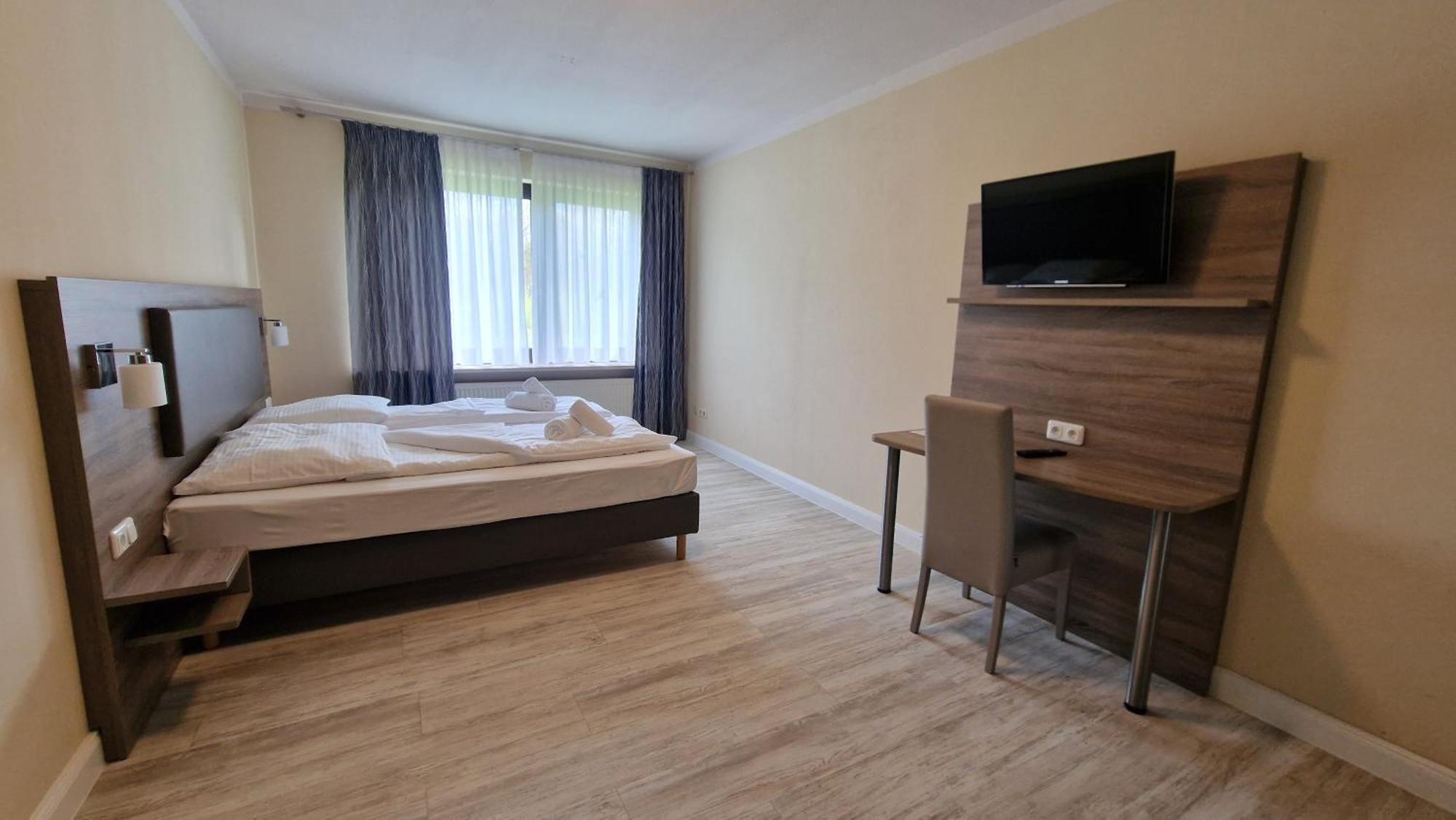 Hotel Tini Bad Fallingbostel Ngoại thất bức ảnh