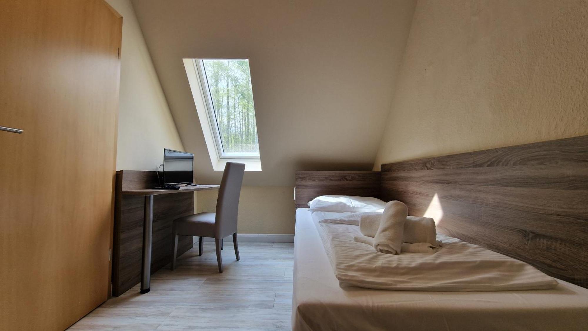 Hotel Tini Bad Fallingbostel Ngoại thất bức ảnh