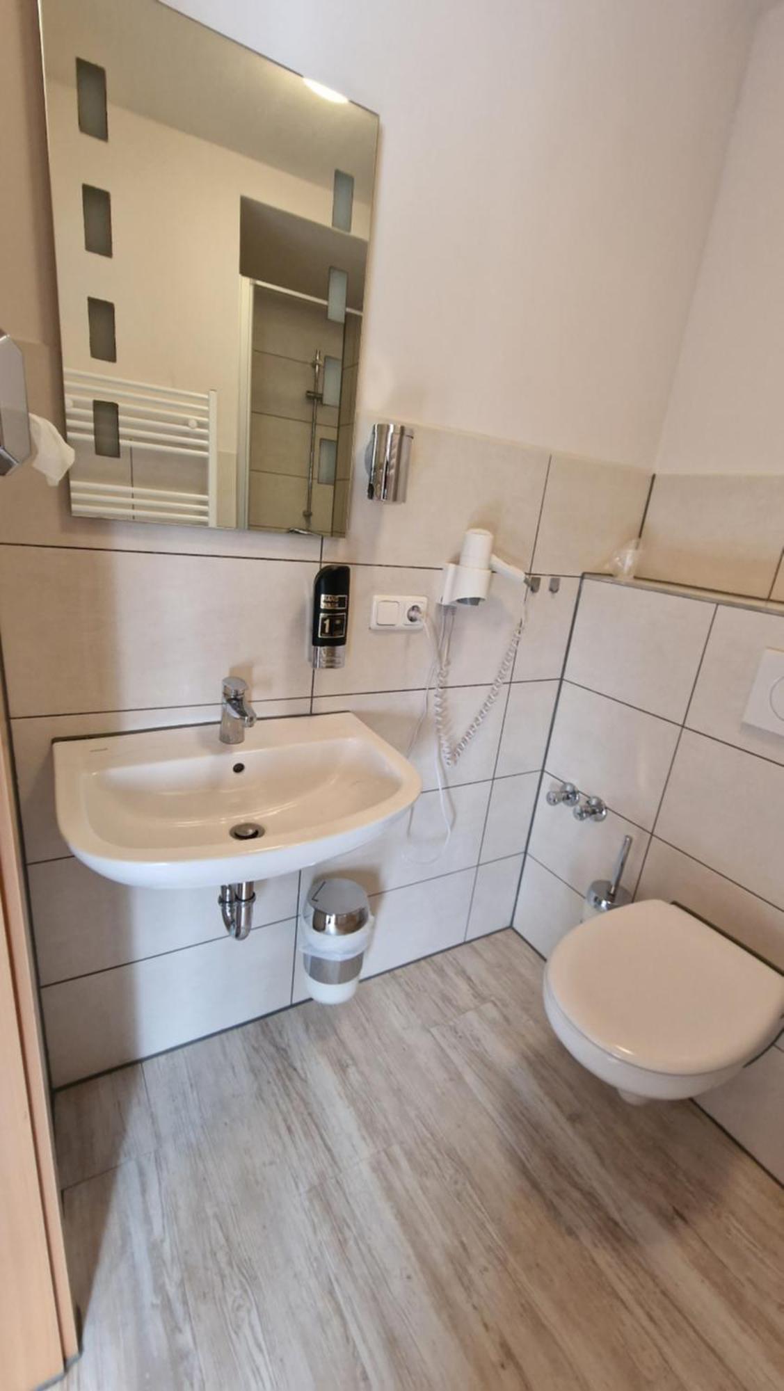 Hotel Tini Bad Fallingbostel Ngoại thất bức ảnh