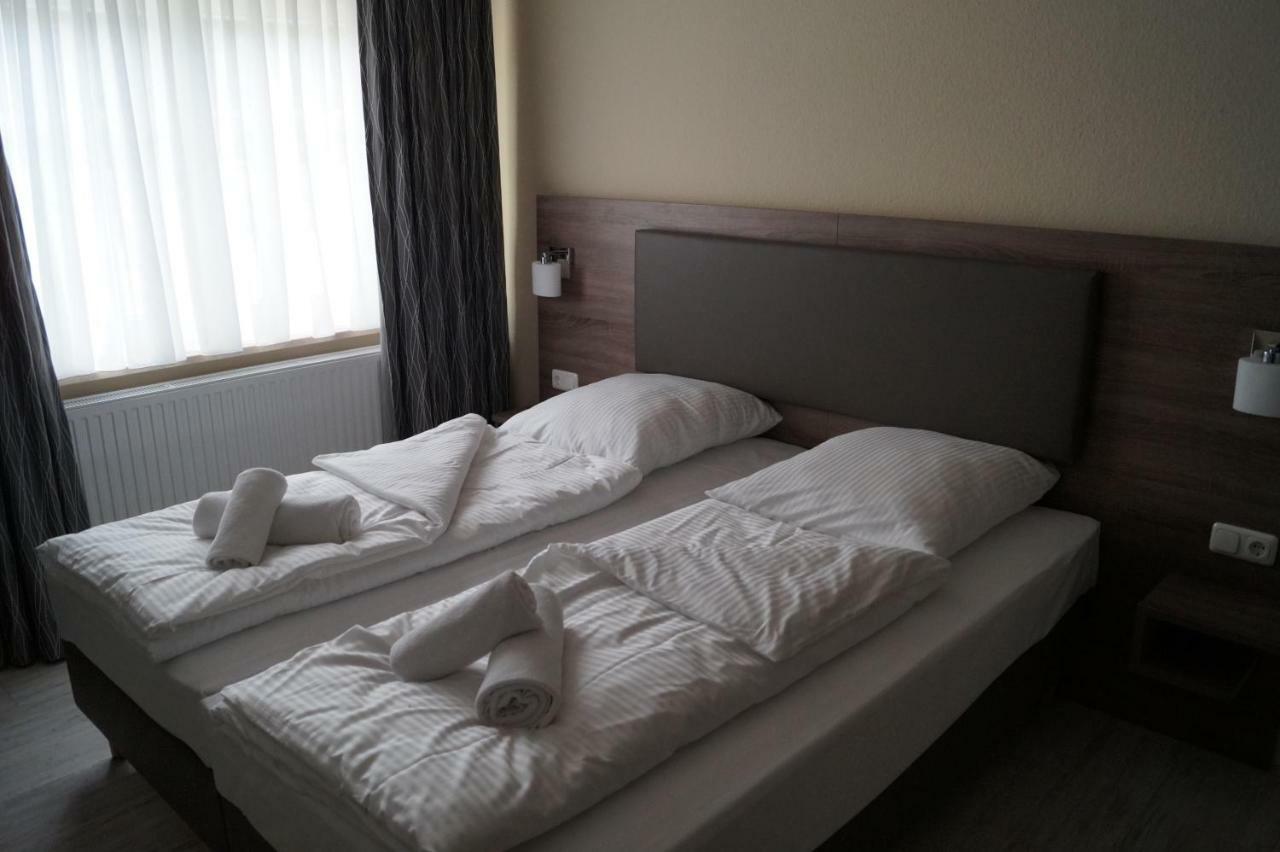 Hotel Tini Bad Fallingbostel Ngoại thất bức ảnh
